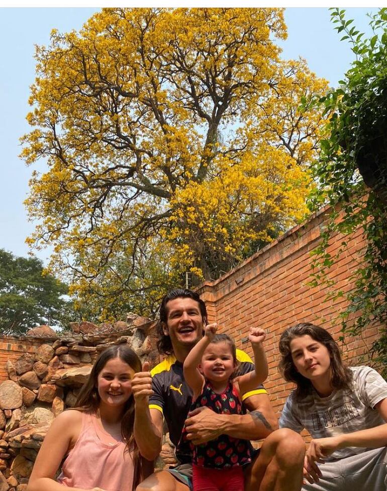 /pf/resources/images/abc-placeholder.png?d=2393