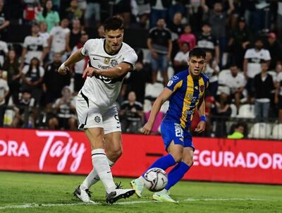 Facundo Bruera y Diego Fernandez, en el Olimpia-Luqueño.