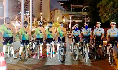 Parte de la caravana que realizó el trayecto entre Asunción y Ciudad del Este.