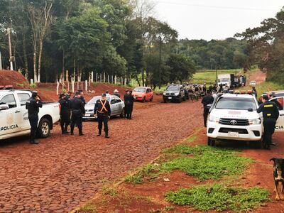 Una importante dotación policial se trasladó hasta en Minga Guazú para el desalojo.