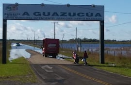 Por falta de limpieza de los cauces hídricos de los esteros del Ñeembucú, con cada grandes lluvias inunda siempre los distritos de Guazú Cuá y de Tacuaras.
