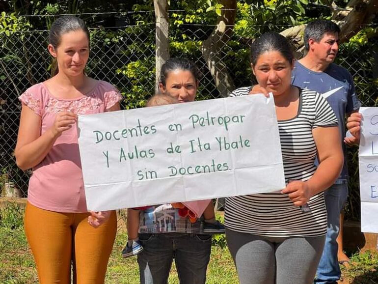 Aulas de Ita Ybate sin docentes