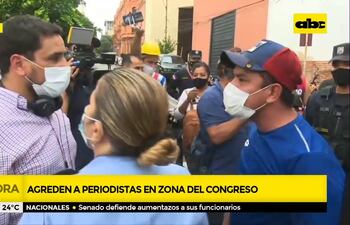 Agreden a periodistas en zona del congreso