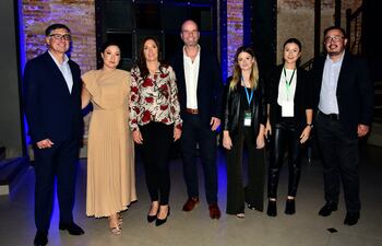 Marcelo Gálvez, Distribution Account Manager, Chile, Argentina, Paraguay y Uruguay - Cisco, por parte de TD SYNNEX estuvieron presentes Carla Canatta, Vendor Busines Manager, Argentina, Uruguay, Paraguay; Carolina Tornay, Sales Director, Argentina, Paraguay y Uruguay; Jorge Jove, Sr. Regional Director South Latam; Laura Gorosito, Vendor Management Coordinator; Paula Sosa, Account Manager CISCO y Ricardo Kuada, Vendor Management Director, LATAM.