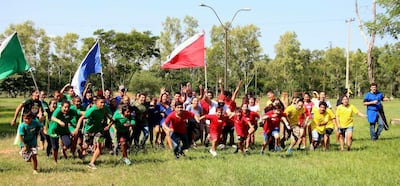 “Salir a Jugar" tiene el objetivo de romper con la vida de encierros y el sedentarismos para encontrarse con amigos, hacer nuevos amigos y desprenderse de la pantalla para estar en contacto con la naturaleza.