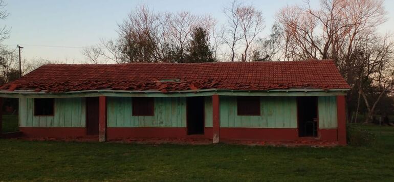 escuela básica Nº 4490 San José, ubicada en Naranjito