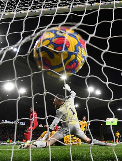 La pelota infla la red del Wolverhampton en el minuto 93. El gol lo marcó el belga Divock Origi para darle la victoria 1-0 al Liverpool.