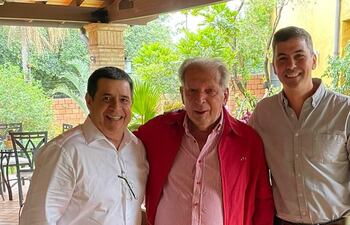 Horacio Cartes, Juan Carlos Galaverna y Santiago Peña.