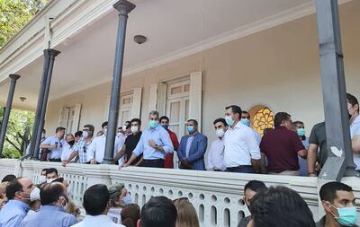 Mario Abdo Benítez agradeció ayer a los dirigentes colorados.