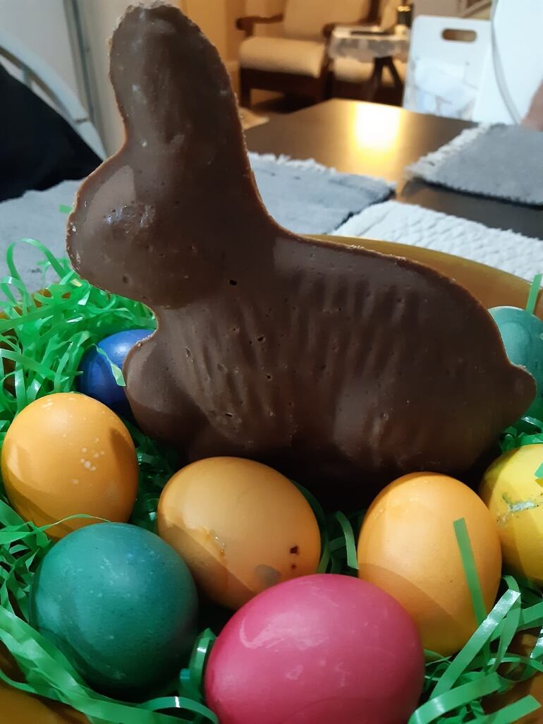 Infaltable conejo de chocolate.
