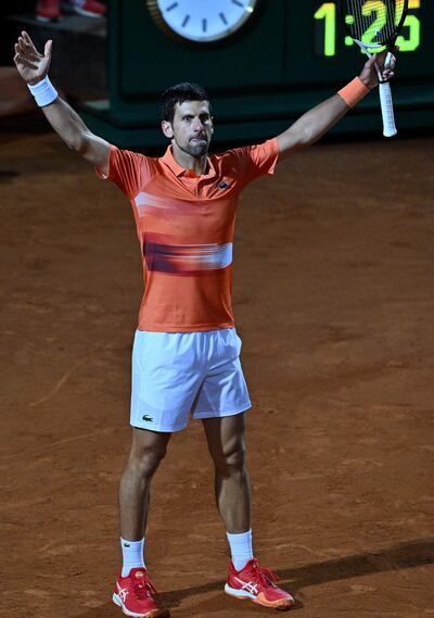 Celebró desafiante el serbio, tras ganar en ROMA.