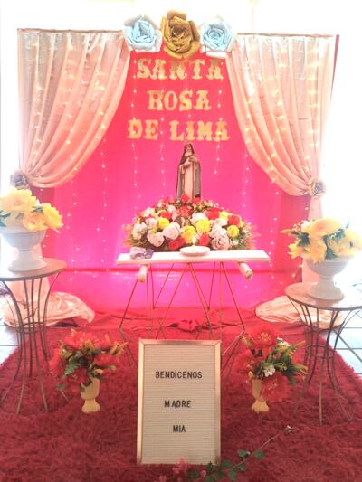 Santa Rosa de Lima, patrona de la Policia Nacional, durante la celebracion de los uniformados en Fuerte Olimpo.