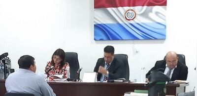 El Tribunal que juzgó durante el juicio oral a los invasores de tierras privadas.