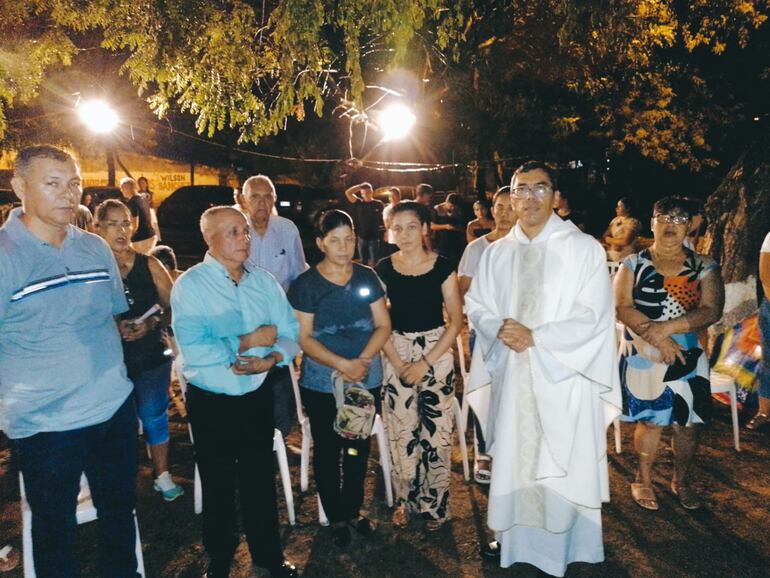 Misa en memoria de Líder Javier  Ríos Cañete en la plaza España de Asunción