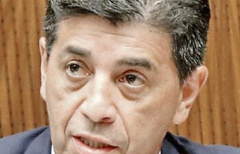 Víctor Ríos (PLRA) tendría el respaldo fuera de su bancada, pero el sector llanista se resiste hasta ahora a acompañarlo.