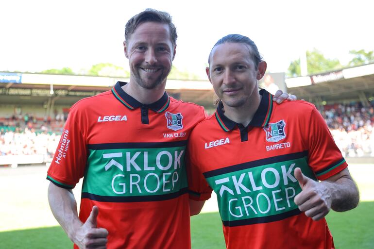 Édgar Barreto (d), de 37 años, cerró oficialmente su consagrada carrera de jugador profesional