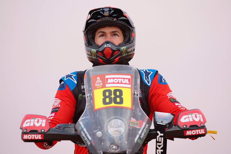 El piloto español Joan Barreda Bort, tuvo hasta aqui un Dakar 2022 bastante irregular, pero sigue en competencia.