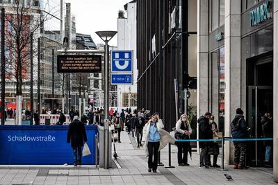 En Alemania un 73,3 por ciento de la población tiene la pauta completa de la vacuna, un 50,1 por ciento la dosis de refuerzo y un 75,4 por ciento al menos la primera dosis.