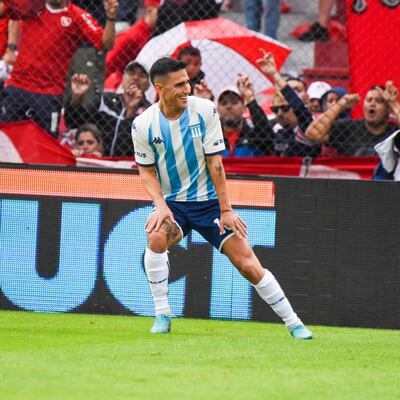 Matías Rojas festeja su gol ante Independiente este domingo.