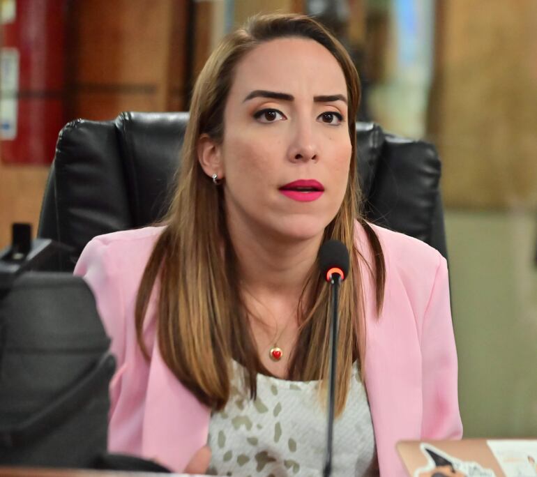 Jazmín Galeano (PEN), concejala.