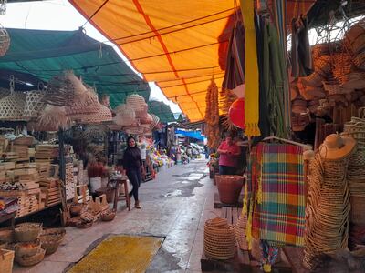 Pasillos del Mercado 4 de Asunción, en la mañana de este lunes.