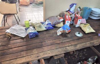 Desconocidos hurtan víveres de escuela y dejan sin almuerzo a niños.