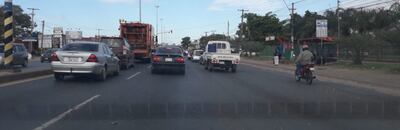 La ruta PY09 carece de señalización, especialmente en lo que compete a la marcación vial que facilita la circulación en forma  ordenada.