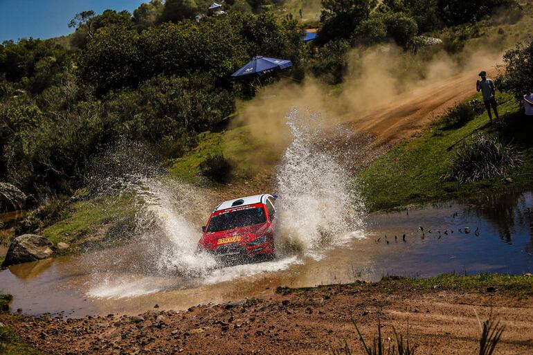 Los campeones anticipados en la RC2N, Wilfried Klassen y Juan Cabrera.