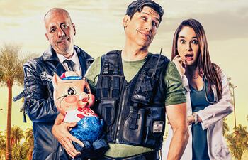 Yayo Guridi, Enrique Pavón y Lali González en el póster de "Pedro Undercover". La película llegará a los cines en septiembre.