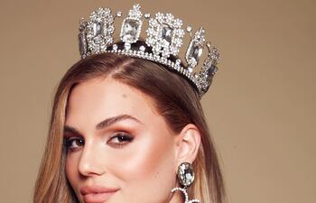 Aniele Rockenbach será Paraguay en el Miss Charm 2023 a realizarse en Vietnam.