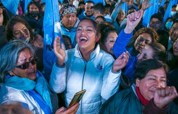 Ecuador celebra hoy un referendo constitucional y elecciones regionales (EFE).