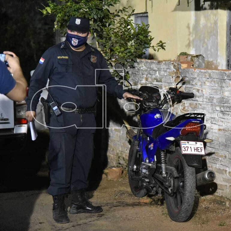 El subcomisario Víctor Perdomo, de la comisaría 20a Metropolitana, consideró que la reacción del propietario del establecimiento fue un acto de legítima defensa.