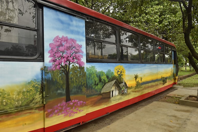 El bus es climatizado y según sus propulsores, ajustan detalles para abrir al 100%.