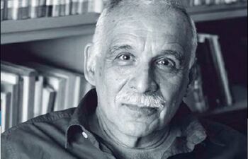 Portada del libro "Contestaciones", con textos de Ticio Escobar, que será presentado mañana.