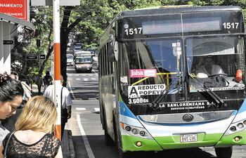 El reajuste en el precio del pasaje del transporte público influye en el servicio en Asunción y toda el área metropolitana.