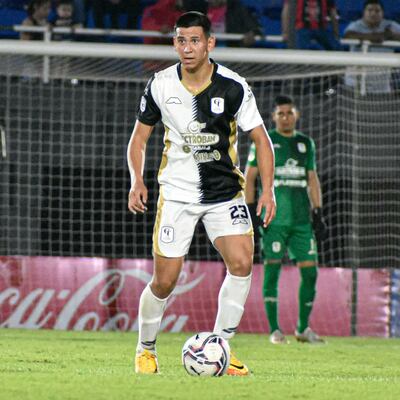 Luis Mario Martínez gana minutos y experiencia en el fútbol profesional.