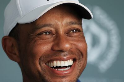 Woods sufrió "múltiples" lesiones de pierna y "actualmente está en cirugía", dijo Mark Steinberg, agente de Woods, en una declaración a la revista Golf Digest.