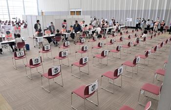 Punto de vacunación contra el coronavirus en el Centro Internacional de Convenciones de Osaka.