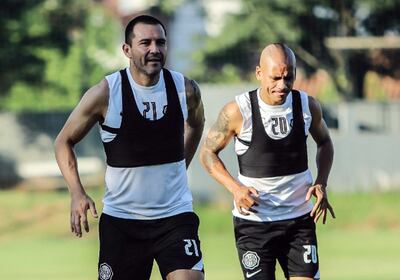 Antolín Alcaraz (39 años) y Sergio Otálvaro (35), dos de los que continúan.