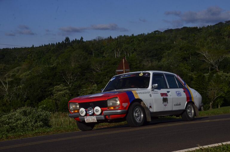 Jacques y Sergio Balansa fueron los terceros clasificados en la general del Nacional y Codasur, con el Peugeot 504 del año 1978. Esta dupla también se impuso en la Clase F.