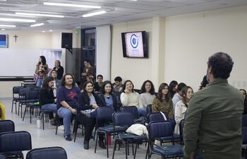 El seminario para estudiantes de medicina busca el desarrollo de trabajos de investigación antes del egreso de la carrera.