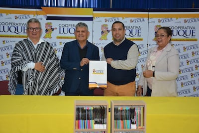 Cooperativa Luque y El Lector concretaron alianza estratégica para la compra de libros.