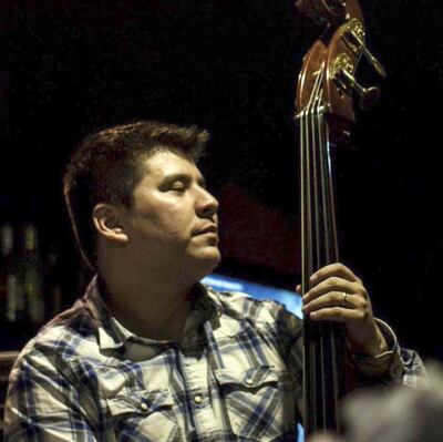 El bajista Josías Montanía se presentará hoy con su cuarteto.