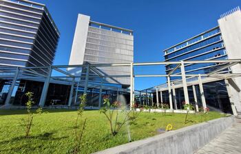 Las oficinas de Gobierno están casi terminadas, pero no tienen ni una silla que sean ocupadas.