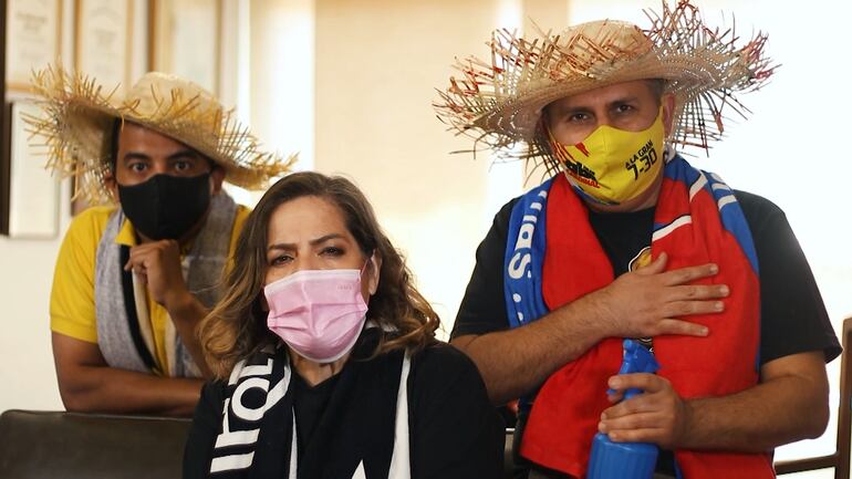 Rubén Darío Orué, Mabel Rehnfeldt y Pablo Guerrero. Por las restricciones para impedir la expansión del coronavirus, este año no peregrinarán a Caacupé, pero acompañarán a los fieles toda la madrugada.