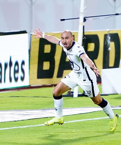 Carlos Gabriel González Espínola (27 años) lleva seis goles en 20 partidos en este 2020. Esta es su tercera temporada en Pumas, en el que totaliza 92 presentaciones y 33 anotaciones.