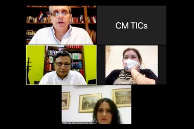 Los consejeros Cristian Kriskovich, Adrián Salas Coronel, la secretaria general Cecilia Martínez y una postulante (abajo).