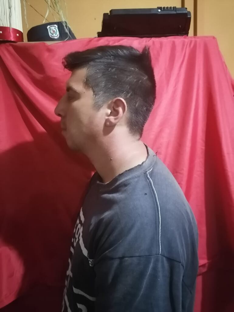 En poder de los detenidos se encontraron armas, dineroy documentos