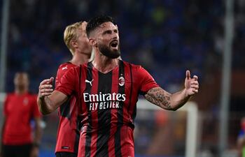Olivier Giroud marcó sus primeros goles con el Milan.