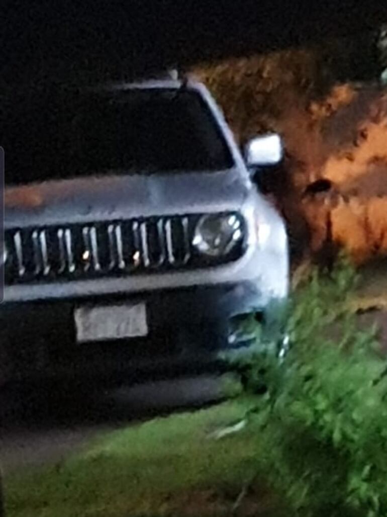 El vehículo de la jueza Sofía Giménez, en la casa de Arnaldo Villalba.